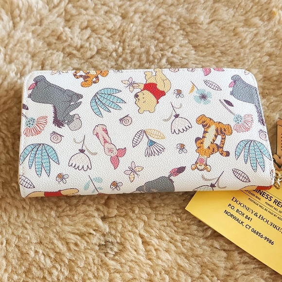NWT Dooney & Bourke Disney Parks Winnie The Pooh & Friends 3/4 Zip Long Wallet - Picture 6 of 17